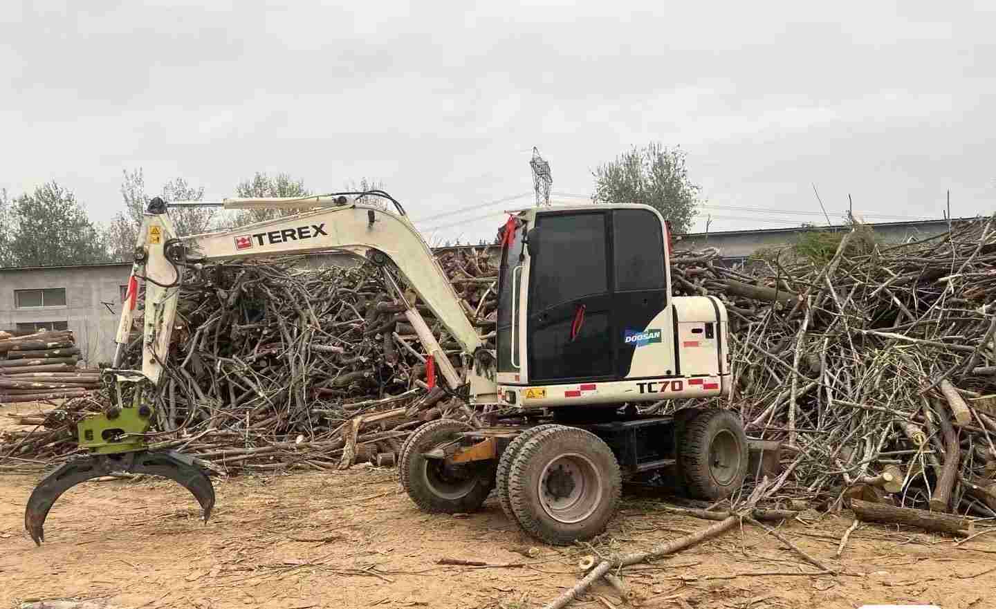 Terex 70W Excavator